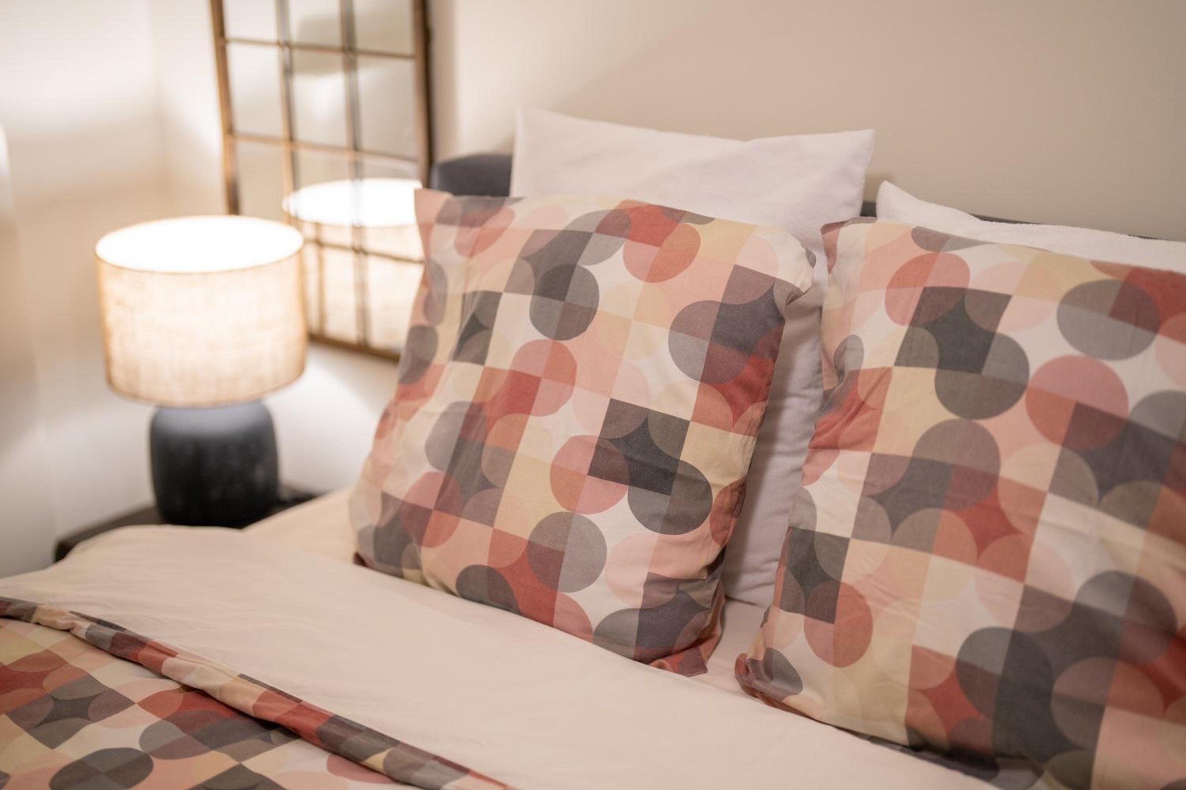Chambre avec grand lit double – The Edgewater Suites Cityscape, Namur