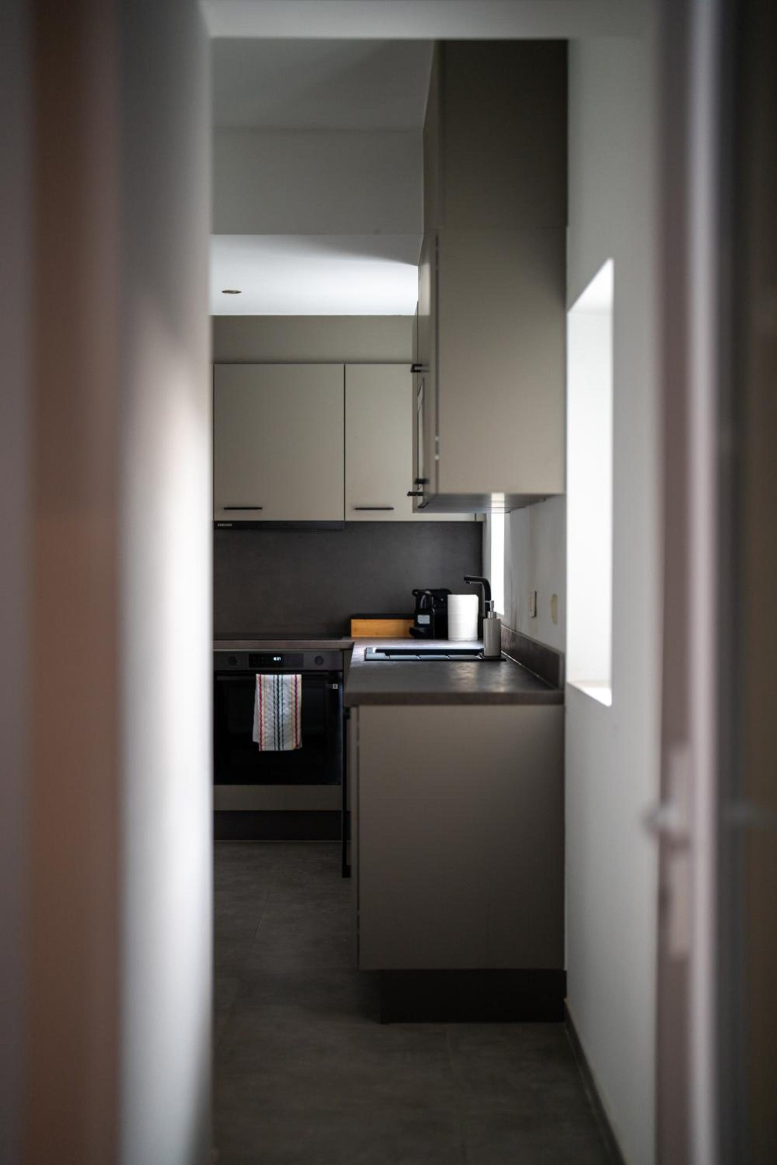 Cuisine entièrement équipée – The Edgewater Suites Cityscape, Namur