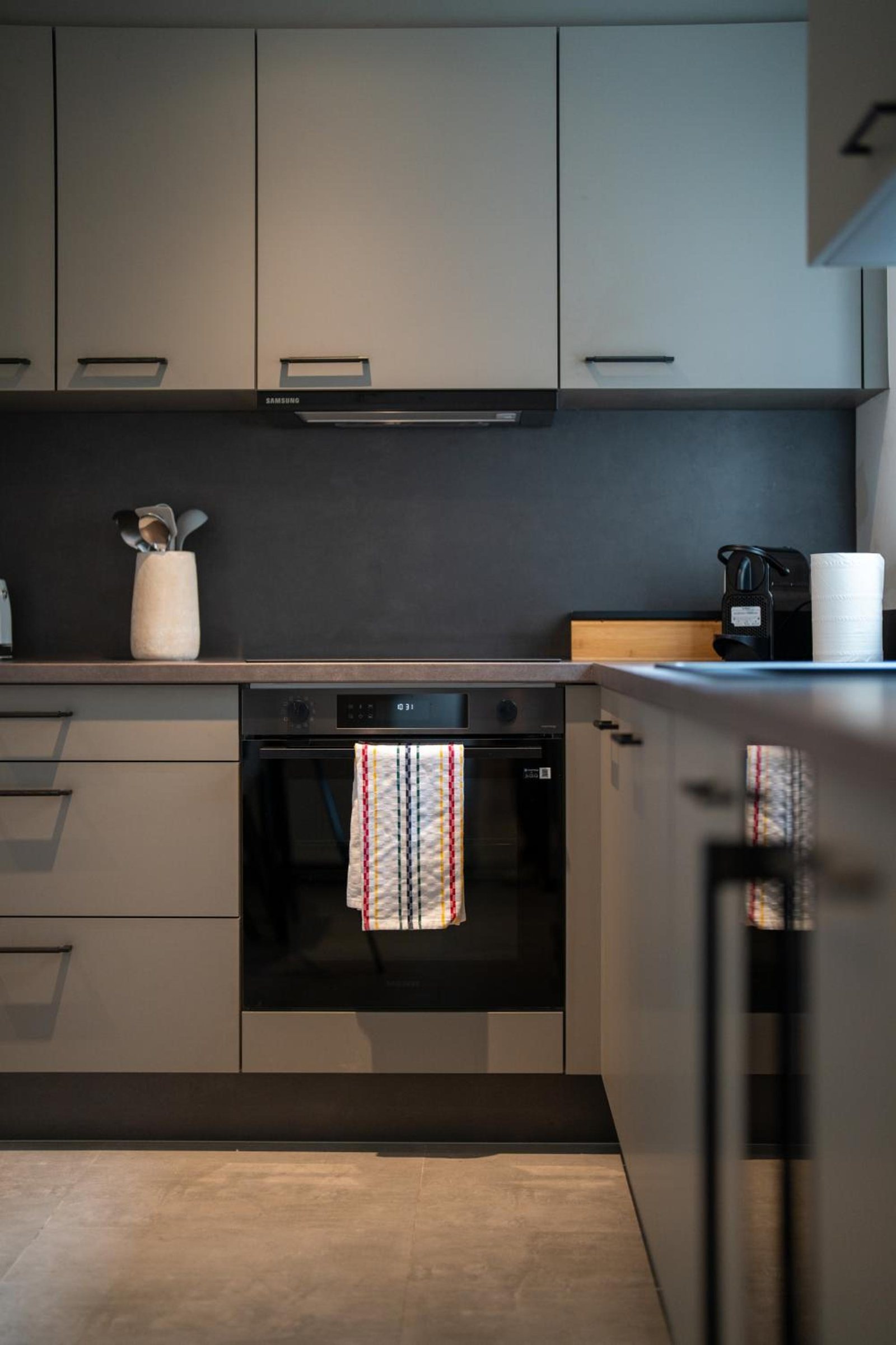 Cuisine entièrement équipée – The Edgewater Suites Cityscape, Namur