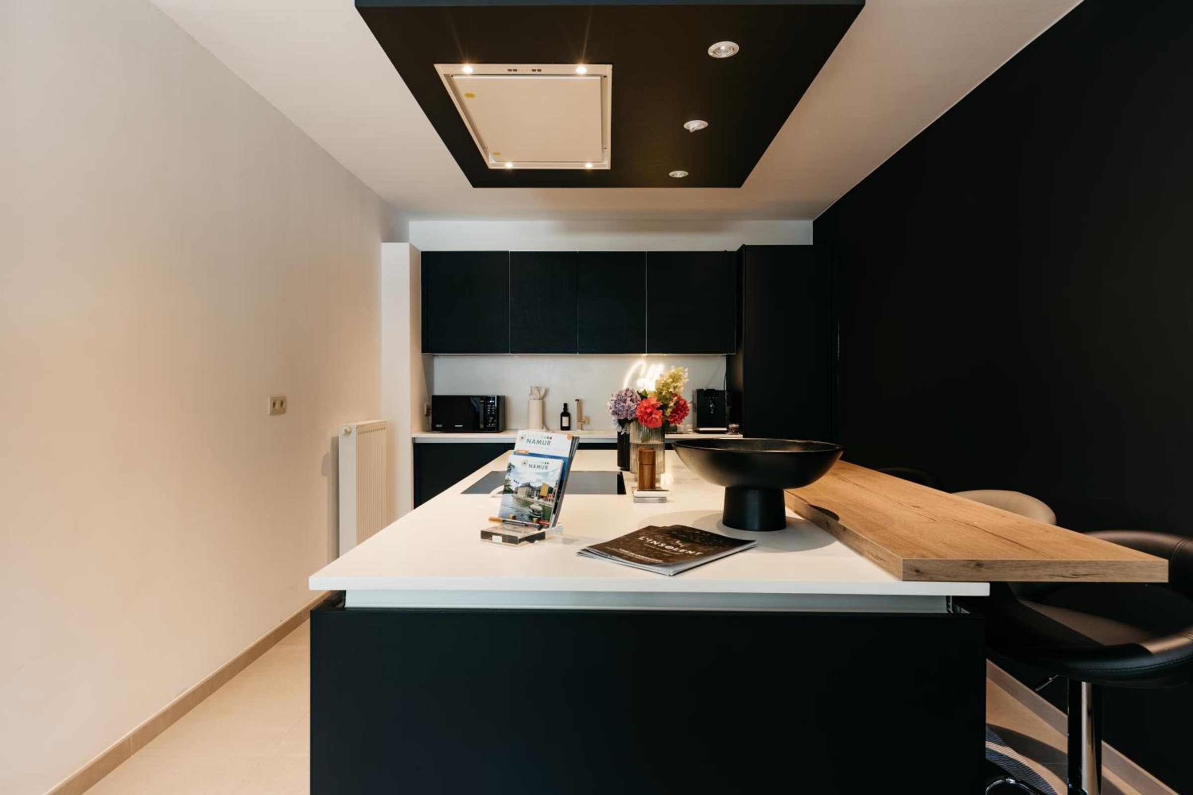 Cuisine moderne entièrement équipée – The Edgewater Suites ParkView, Namur