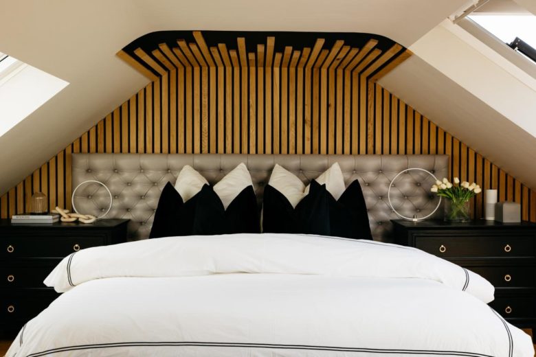 Suite parentale sous les toits avec baignoire îlot – The Edgewater Suites Riverside, Namur
