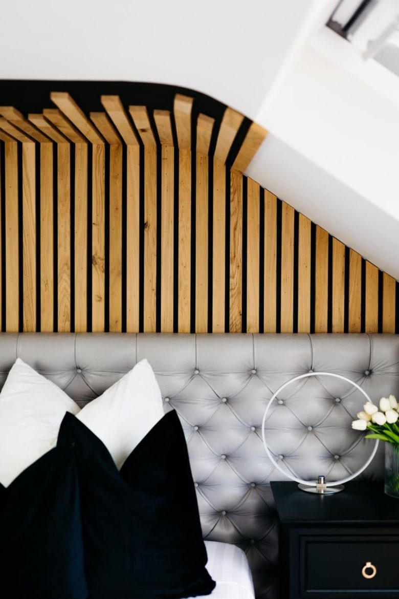 Suite parentale sous les toits avec baignoire îlot – The Edgewater Suites Riverside, Namur