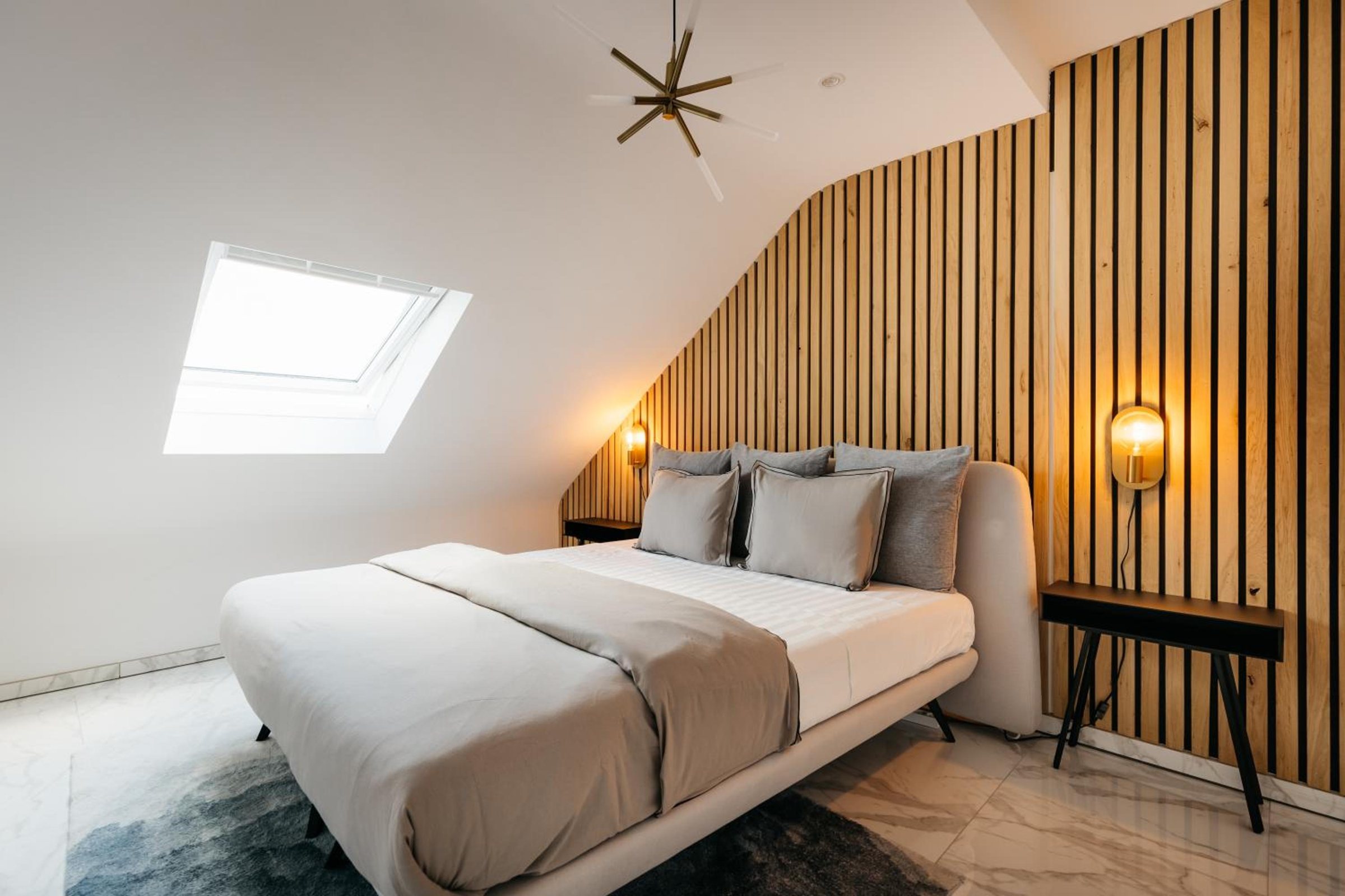 Chambre à coucher – The Edgewater Suites Riverside, Namur