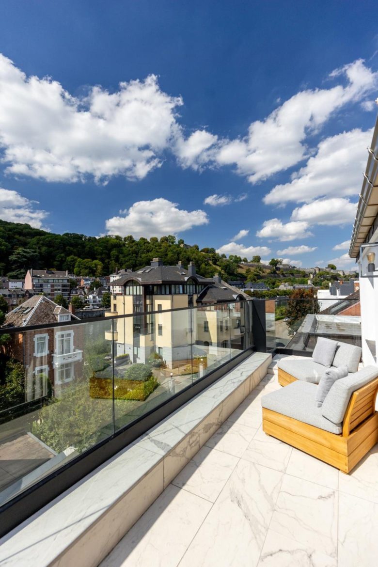 Terrasse avec vue sur la Meuse – The Edgewater Suites Riverside, Namur
